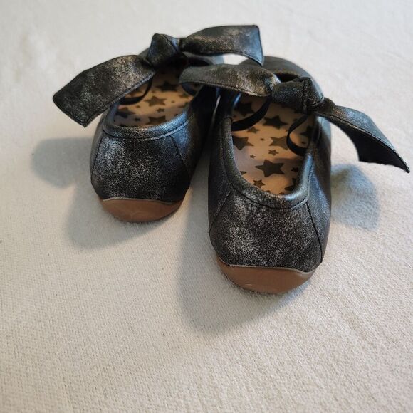Girl's Livie and Luca Mary Jane's Shimmer Black Flats Bow Dressy Casual Size 13 - Picture 3 of 5